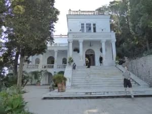 Image from Capri. 9