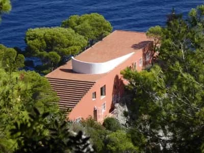 Image from Around Capri 4