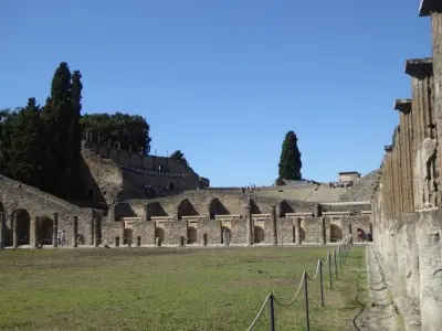 Image from Herculaneum and Pompeii 3